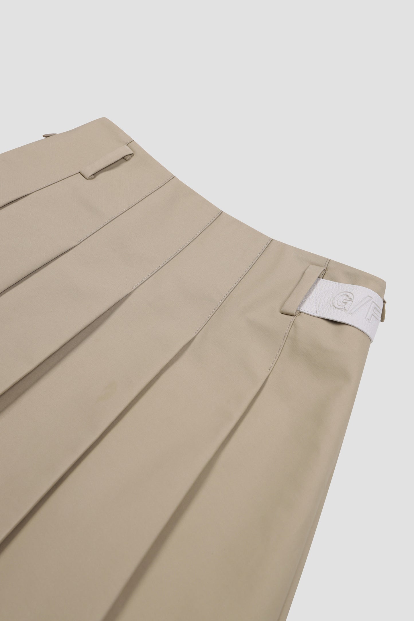 POCKET PLEATS SKIRT(WOMEN) 베이지